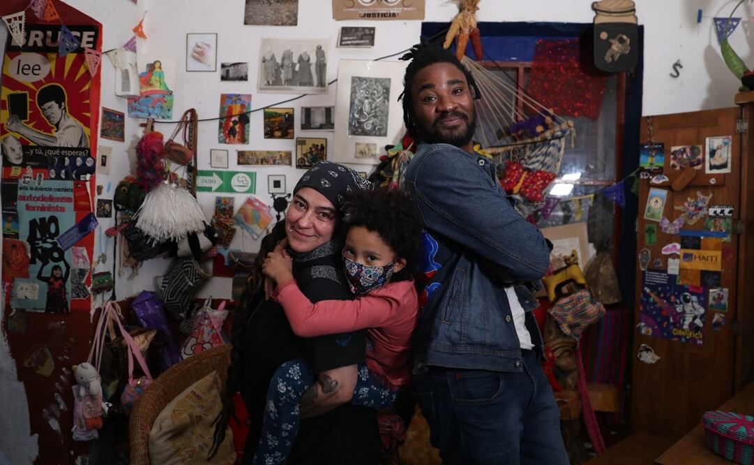 En 2010, tras el terremoto que sacudió a Haití, Trixia viajó a ese país para ser voluntaria. Ahí conoció historias e hizo amigos entrañables que la acercaron a su gente. Foto: Atenea Campuzano. El Universal