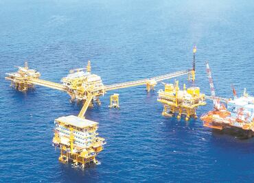 Petróleo de EU cotiza en "números negativos" por primera vez en la historia