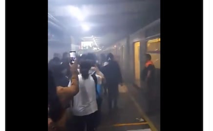 Ahora la Línea 2: usuarios del Metro reportan caos por humo en la estación Hidalgo 