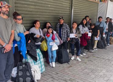 Evacúan a 418 turistas varados en Machu Picchu por protestas