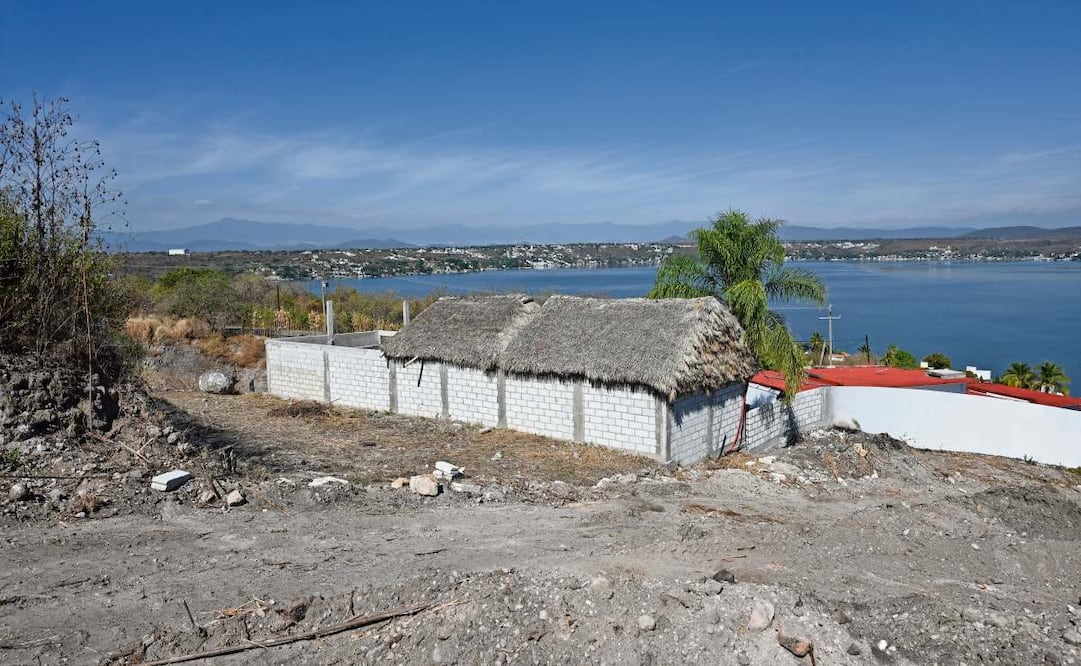 De acuerdo con autoridades de Catastro de Jojutla, el costo por metro cuadrado en el circuito del Lago de Tequesquitengo es de entre 800 y mil pesos. (29/01/2025) Foto: Justino Miranda | El Universal