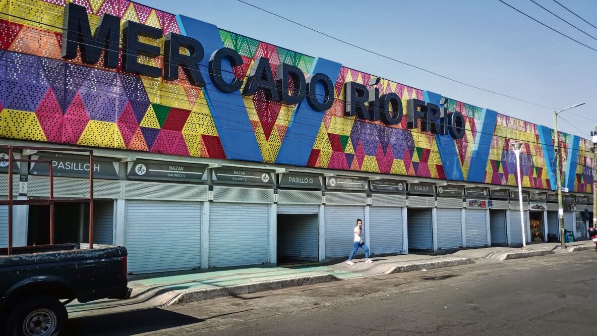 De los mercados que ya se encuentran en funcionamiento, el de Río Frío, en la alcaldía Iztacalco, es el más grande y cuenta con 514 locales, Foto: Hugo Salvador y Gabriel Pano / EL UNIVERSAL