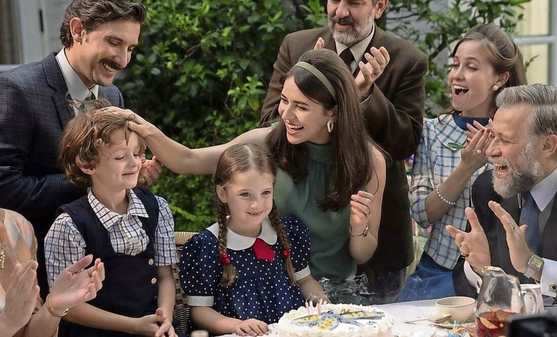 La serie narra la búsqueda de una madre, en los 60, de sus hijos. Foto: Netflix