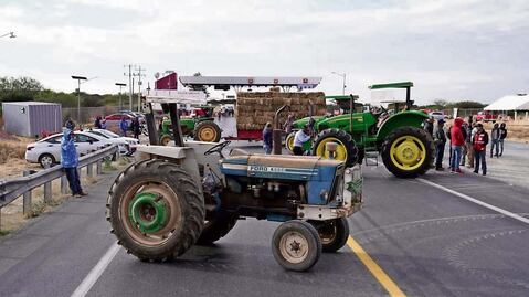 Productores se manifiestan en carreteras y fronteras de Zacatecas y Chihuahua