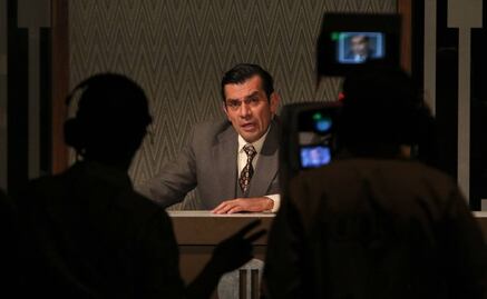 Jorge Salinas aceptó el papel en "Network" tras la terapia de su esposa Elizabeth Álvarez