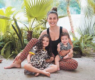 Así entretienen famosos a sus hijos esta cuarentena