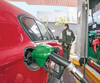 Prevén aumentos de $1 en las gasolinas