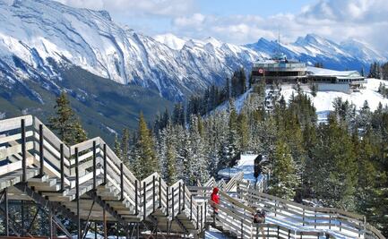 Canadá dejará de pedir prueba de Covid-19 a viajeros extranjeros