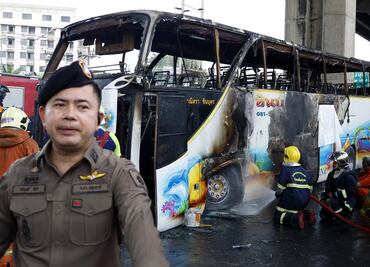 Se incendia autobús escolar en Tailandia; calculan al menos 20 muertos
