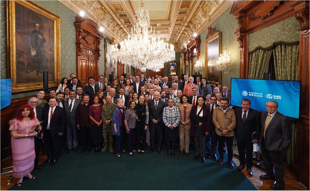 Andrés Manuel López Obrador y Claudia Sheinbaum se reúnen con gobernadores de la 4T. Foto: Especial