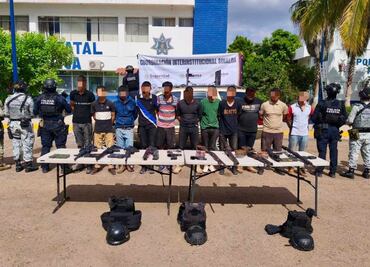 Fuerzas estatales y federales detienen en Culiacán y Navolato a 18 personas armadas, entre ellas, una mujer