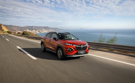 Así es el SUZUKI FRONX BOOSTERGREEN 2025, el crossover ecológico ideal para ciudad y carretera