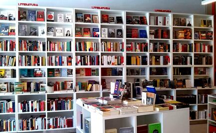 Escritores e intelectuales critican en carta cambios del FCE en Argentina