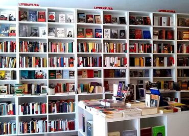 Escritores e intelectuales critican en carta cambios del FCE en Argentina