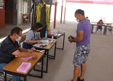 En Coahuila aprovechan consulta popular para pedir juicio contra Humberto y Rubén Moreira