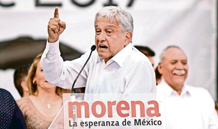 Perredistas quieren los brazos de AMLO