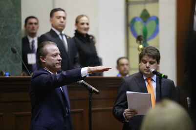 Toma protesta Quirino Ordaz como gobernador de Sinaloa