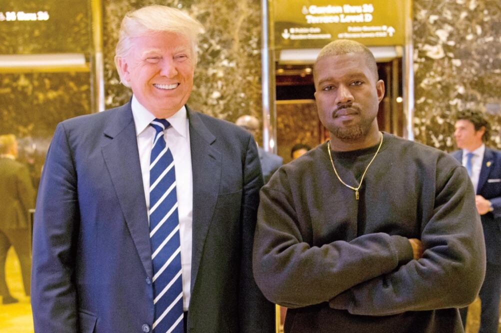 El presidente electo se reunió ayer con el músico Kanye West en la Torre Trump, en Nueva York. Al ser cuestionado sobre el encuentro, Trump dijo: “Am i go s, sólo amigos. Es un buen hombre. Amigos por mucho tiempo”. (SETH WENIG. AP)
