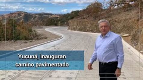 AMLO inaugura camino pavimentado en municipio más pobre del país