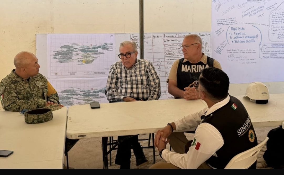 Rubén Rocha Moya visita mina Santa Fe en Sinaloa; supervisa operativo de rescate del trabajador que aún permanece atrapado.
Foto: Especial.
