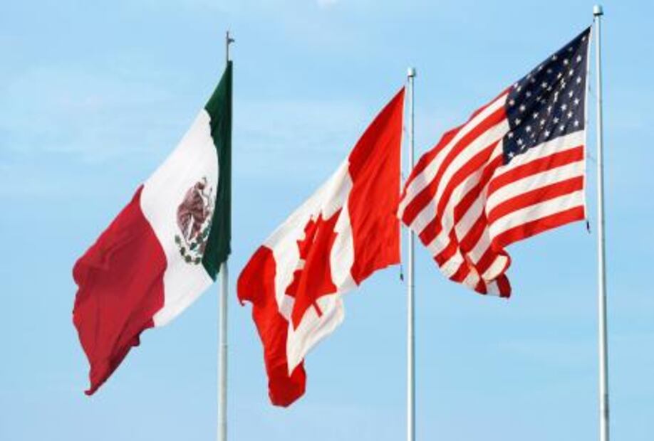 EEUU propone salarios más altos en fábricas de autos en México