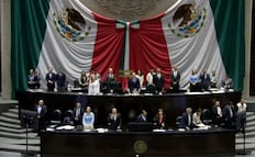 Diputados rinden minuto de silencio en memoria de Zenyazen Escobar; reconocen su trayectoria como secretario de Educación