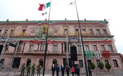 Con izamiento de bandera, inician las fiestas patrias en Coahuila