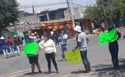 Bloquean avenida en Chalco para exigir ayuda tras inundaciones por lluvias
