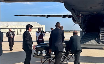 SRE inicia repatriación de migrantes mexicanos fallecidos dentro de tráiler en Texas