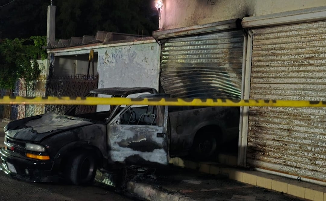 Suman cuatro inmuebles atacados e incendiados en El Palmito en Culiacán. Foto: Especial