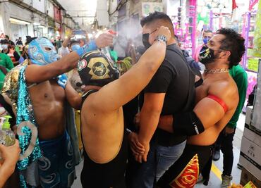 A dos de tres caídas por el cubrebocas en la Central de Abasto de la CDMX