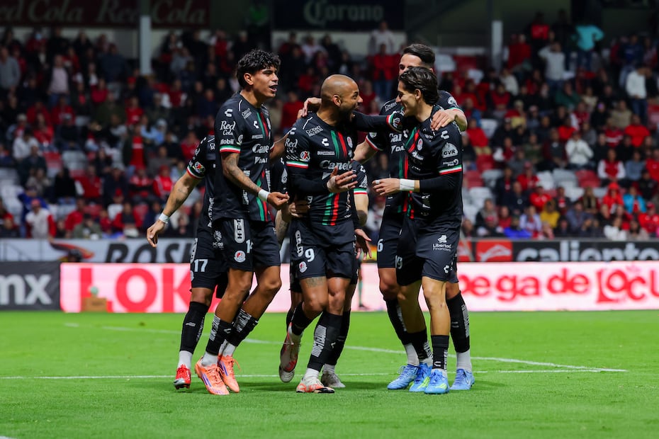 Joao Pedro alcanzó a Armando González en la cima de la tabla de goleo, con su gol ante el Toluca / FOTO: Imago7