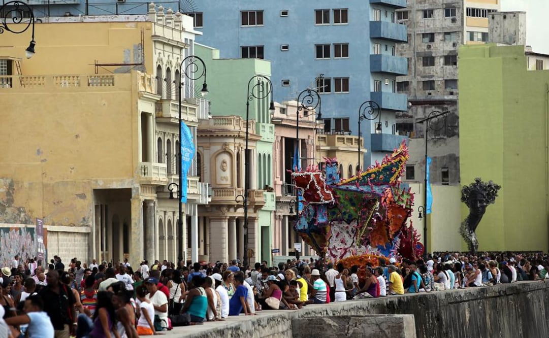 La actividad formó parte de la XII Bienal de Arte 