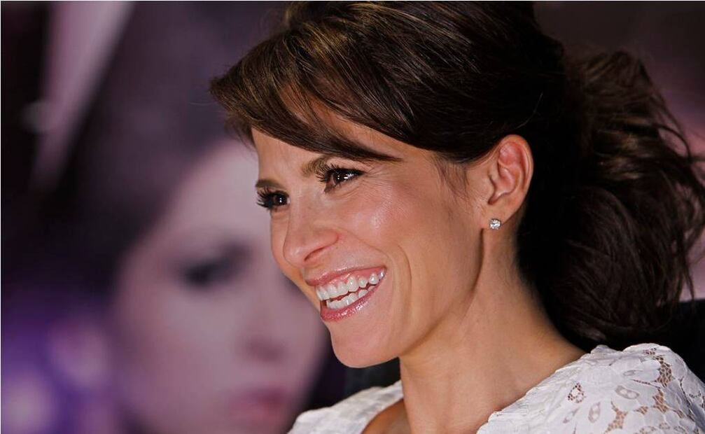 En la década de los 90 la cantante fue novia del Temerario. Foto:Archivo