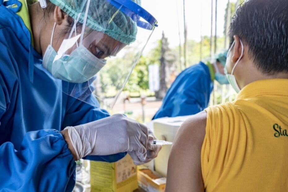 Recuperados de Covid-19 tienen suficiente con una dosis de vacuna: estudio