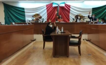 Cabildo de Naucalpan aprueba reducción al número de integrantes de síndicos y regidores 