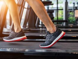 5 claves para perder grasa y ganar músculo al mismo tiempo; ¿cómo lograr la recomposición corporal?