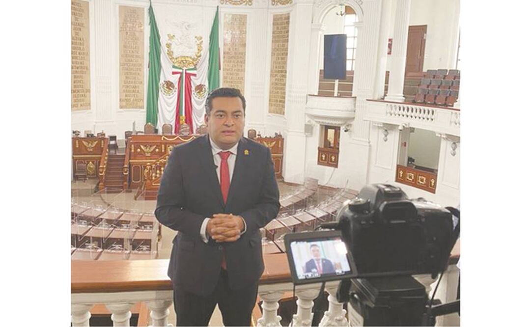 Diego Garrido dijo que el titular del Metro debe aclarar la millonaria inversión a la Línea Dorada. Foto: Tomada de Twitter