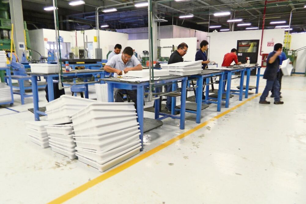 El indicador de confianza empresarial de las manufacturas subió siete puntos en su comparación anual (ARCHIVO EL UNIVERSAL)