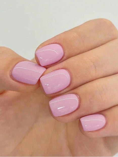 Uñas rosa pastel. Foto: Shein