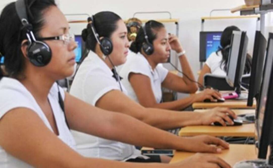 A principios de este año, un primer grupo fue al Congreso mexicano, a conocer sitios turísticos y arqueológicos, para conocer por primera vez sus raíces mexicanas