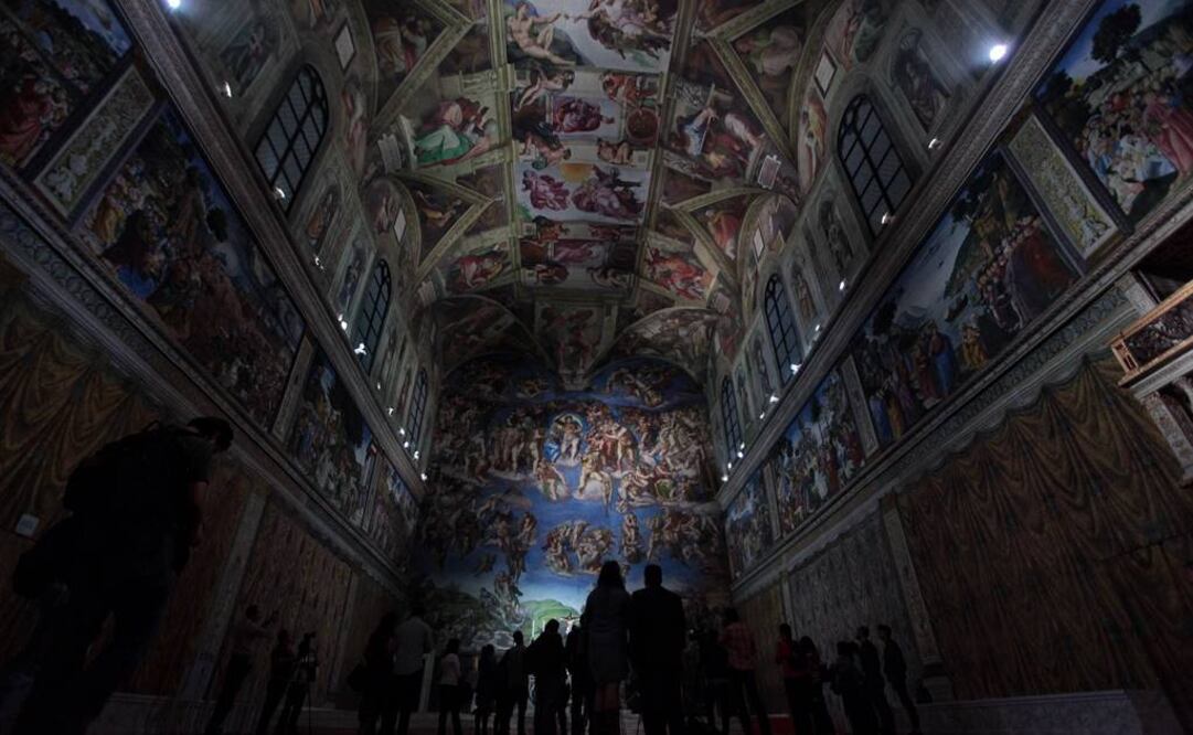 Gabriel Berumen, director y productor de la réplica de la Capilla Sixtina en México, detalló hoy el proceso con el que usó más de dos millones de fotografías para realizar una copia del emblemático patrimonio. FOTO: Sáshenka Gutiérrez/EFE.