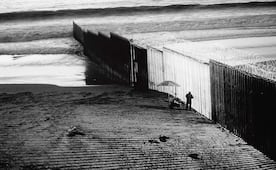 Los viajes del fotógrafo Joel Cortés en   150 imágenes hechas en blanco y negro
