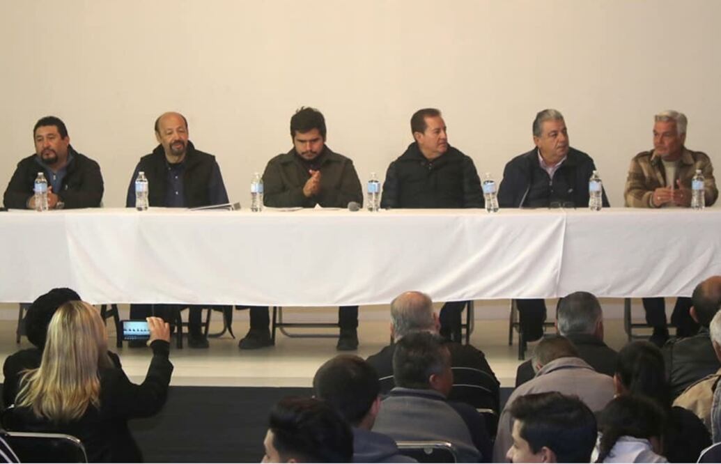Gonzalo López Beltran, hijo del presidente electo, Andrés Manuel López Obrador, anunció en esta frontera de Agua Prieta, la creación de tres universidades de Morena en Sonora. Foto: Especial