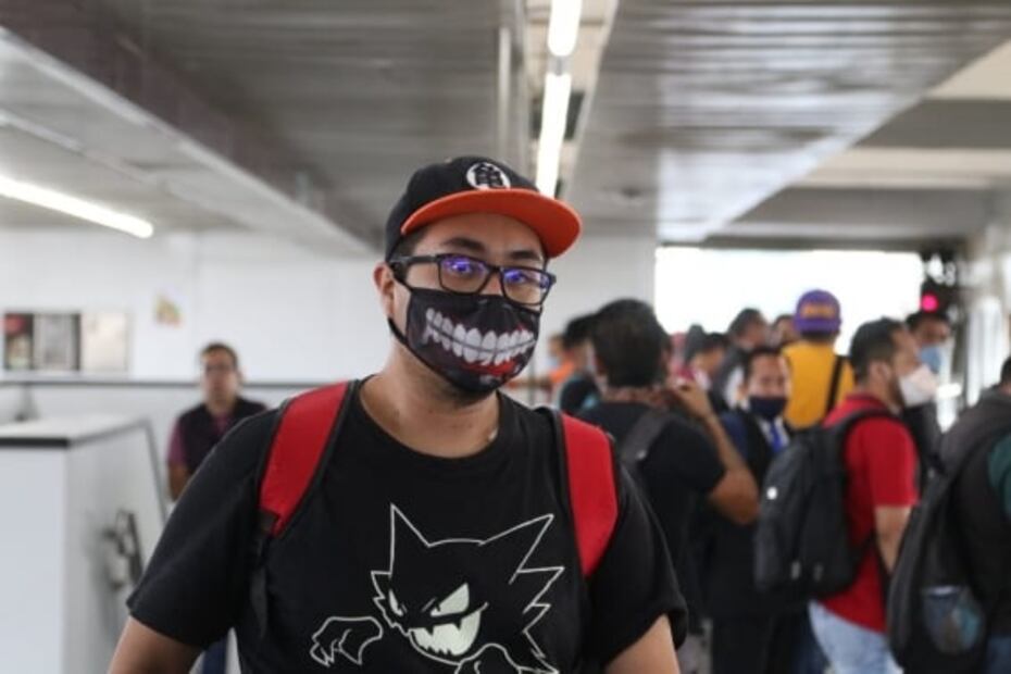 Así se ve en fotos y video el Metro con cubreboca obligatorio