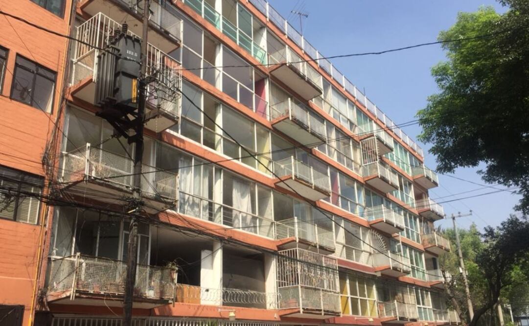 La Sobse explicó que los trabajos de demolición se hicieron primero de manera manual y después con maquinaria (Foto: Twitter @SOBSECDMX)