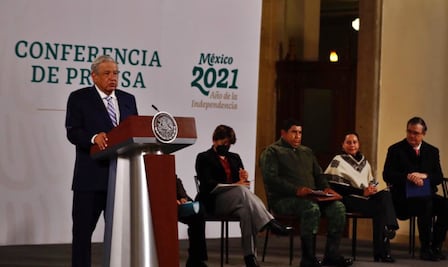 AMLO expresa su desacuerdo contra ley de tabaco; cierra puertas a cigarros electrónicos
