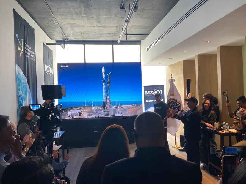 La información obtenida por el microsatélite permitirá monitorear el medio ambiente, anticipar riesgos naturales, optimizar la movilidad urbana, mejorar la infraestructura, fortalecer la seguridad pública y respaldar proyectos de desarrollo social en Álvaro Obregón. (Foto: Juan Carlos Williams/ EL UNIVERSAL)