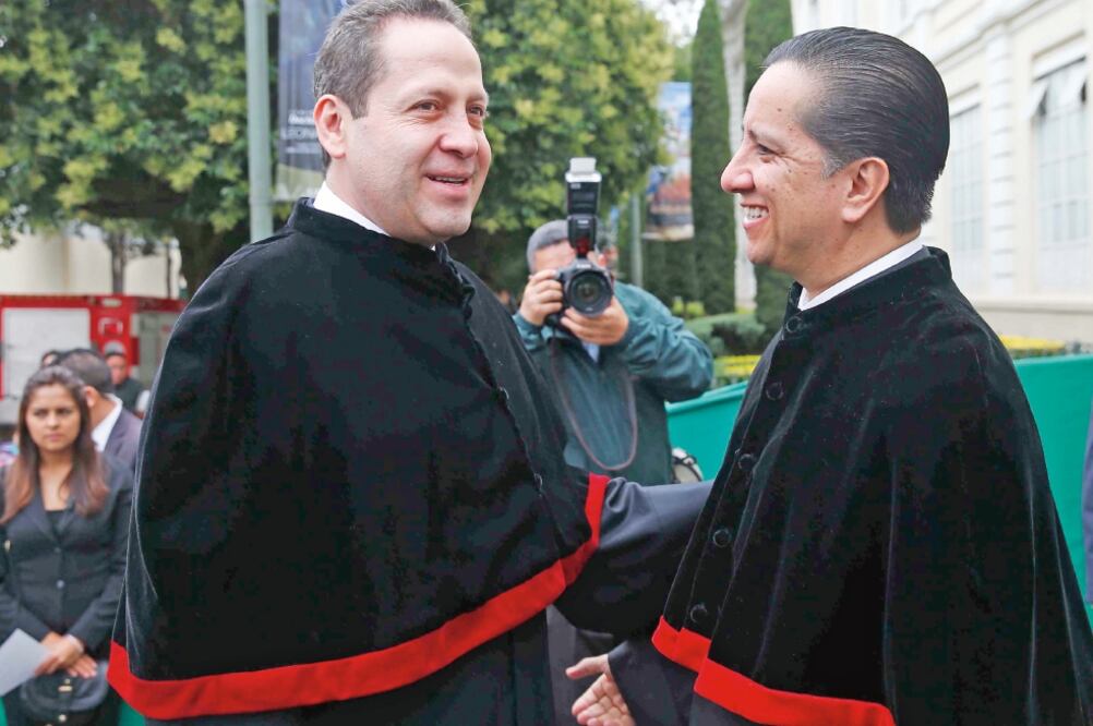 En el evento, Eruviel Ávila destacó que ha presentado 490 iniciativas de ley ante la Cámara de Diputados local (ESPECIAL)