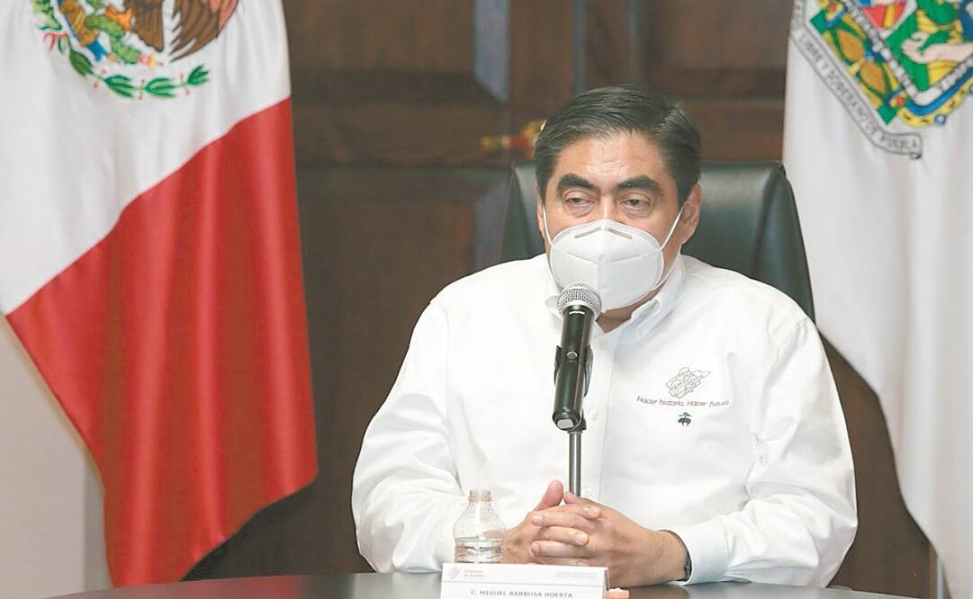 Miguel Barbosa afirma que López-Gatell debe seguir en su cargo. Foto: Especial